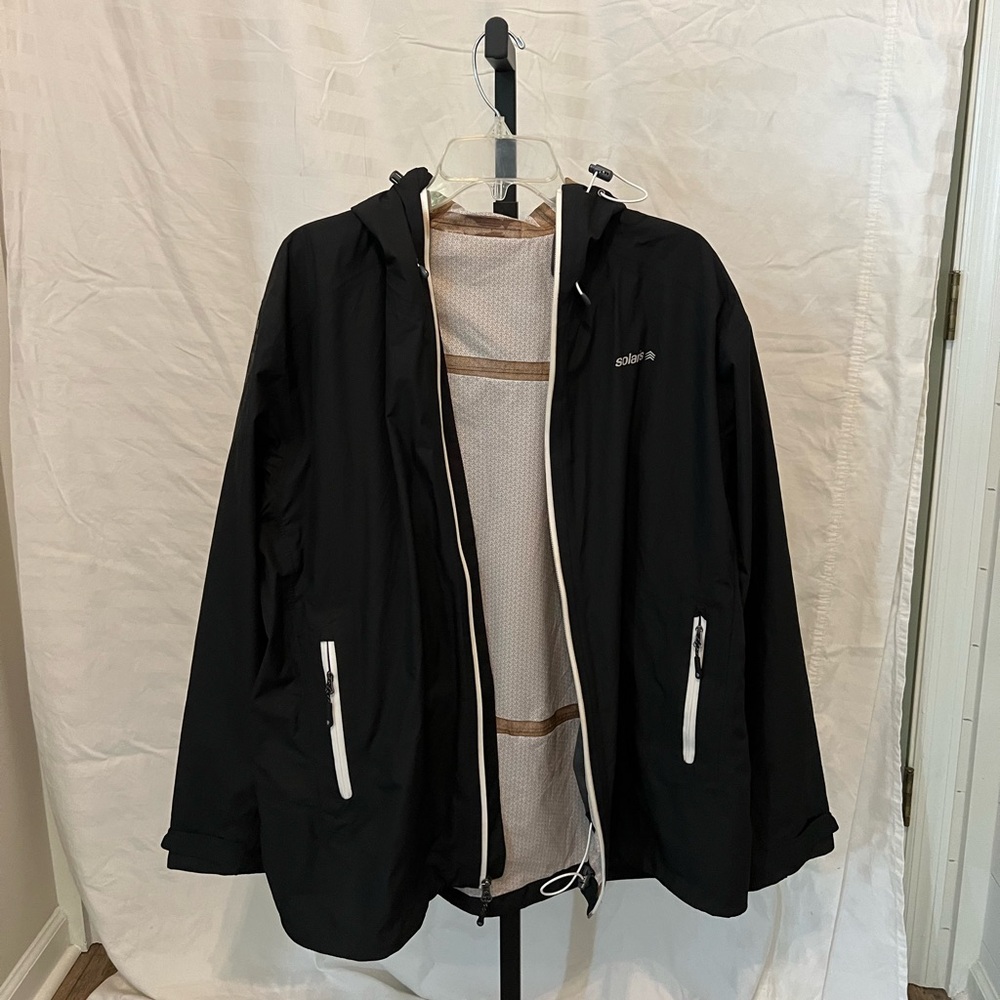 Men’s L rain jacket